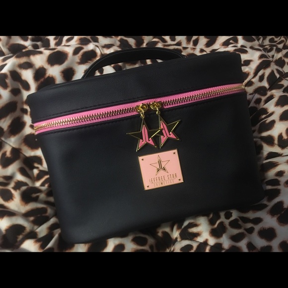 Jeffree Star Handbags - 🖤Jeffree ☆ Large Makeup Bag🖤